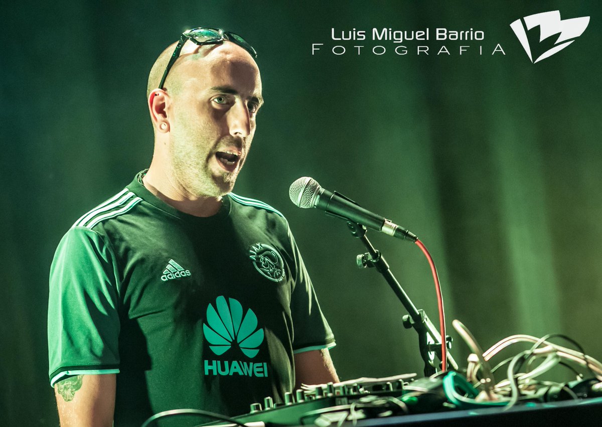 MetalPopRockAN's tweet photo. 🅱Las mejores fotos de #LaMuestra @bilbao_jaiak argazkirik onenak ! 📷📸🆒🔝
#astenagusiabilbao #astenagusia2019 
20.08 @Bilborockbilbao 

#ARRANOPERTXAetaLENGUILUNA 21h 

#Argazkiak / #Fotos @Luismi_Coronel 

#conciertos #kontzertuak #Rap #HipHop #euskera #musika  #Bilbao #Bilbo https://t.co/jpeQ4oNbXE