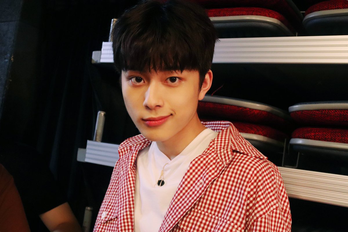CUBE_YOOSEONHO's tweet photo. [📢] #아이돌다방 2화 방송 안내 @idoldabang 

오랜만에 만난 친구들과의 폭풍 수다타임💛
잠시 후 6시, 올레tv모바일에서 돌다방 2화를 만나보세요!

✔️올레tv모바일: 2019.08.21/25 6PM
✔️라이프타임: 2019.08.25. 11:40PM

#유선호 #YOO_SEONHO https://t.co/jTQNdkcKno