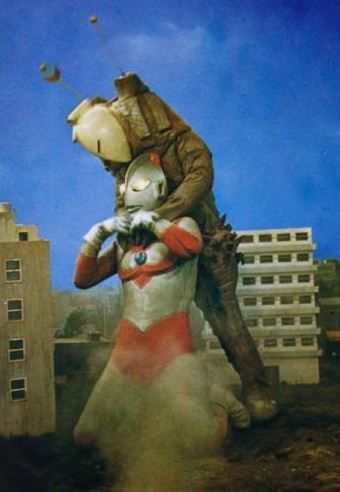 帰ってきたウルトラマン」キングボックル 怪獣でも宇宙人でもなく