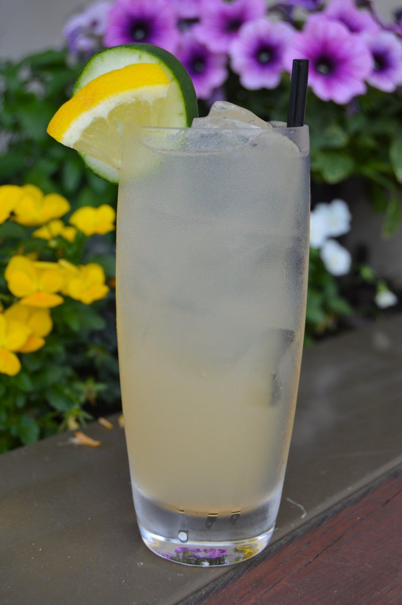 tabellatweets's tweet photo. Enjoy Tabella’s Lemonade, after work of course 😀 #21andup #eatlocal #itjusttastesbetter https://t.co/Vlhd8fsRd2
