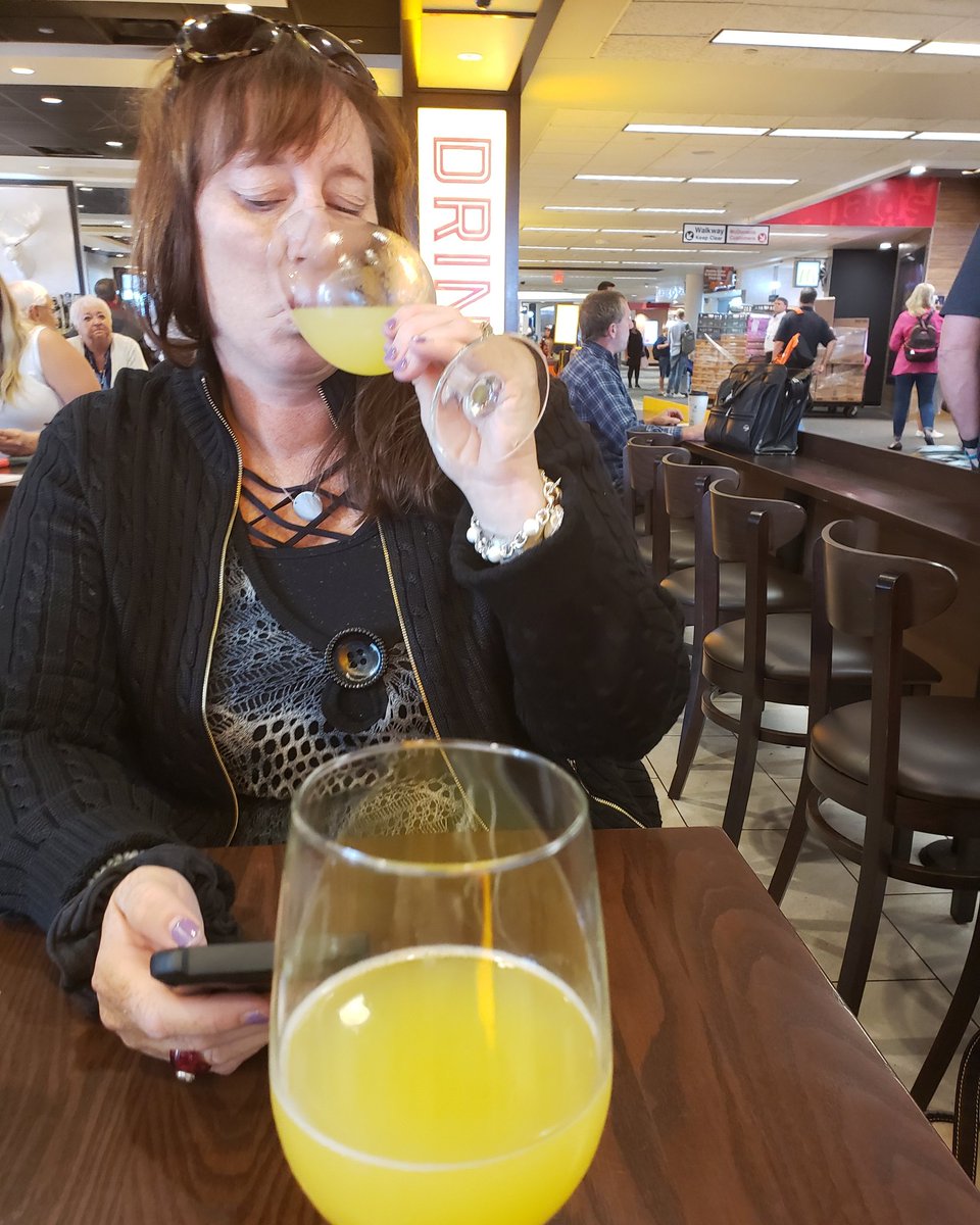 thebigsmooth1's tweet photo. Morning mimosas with the wifey as we are off to New York City for some fun this week!!! Thank God for TSA Pre Check also.. Only one regular security station that had a line that looked like it stretched to Wisconsin!
#Bigapplefun https://t.co/iq4xNvaSbn