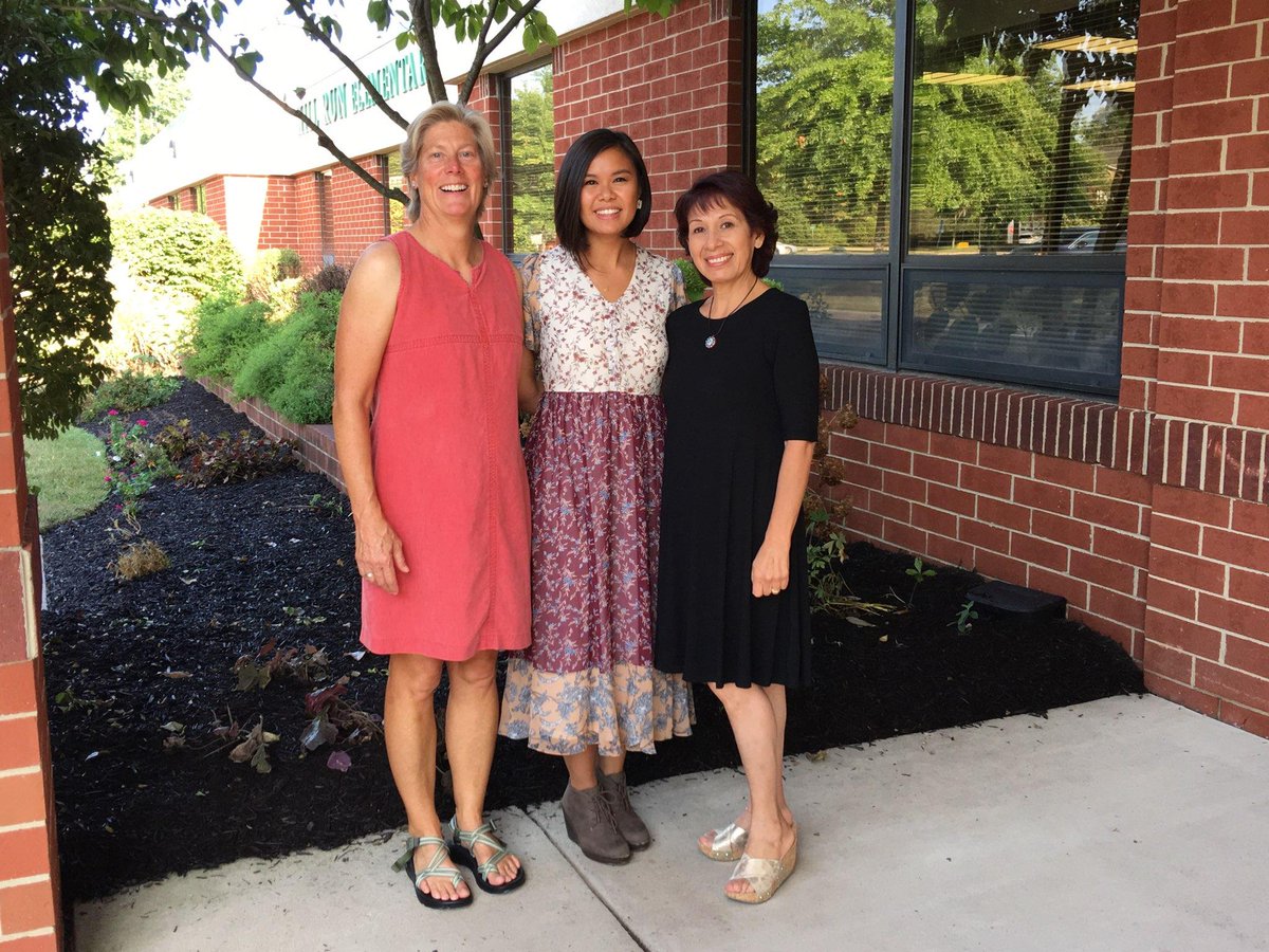 AUTsomeK2's tweet photo. We are so excited to welcome some many new K-2 students and families as well as welcome back many familiar faces! Looking forward to an AUTsome year ahead!!! 🍎😊👍🏼 #autsomek2 #millrun19 #backtoschool https://t.co/8oavOHAJEN