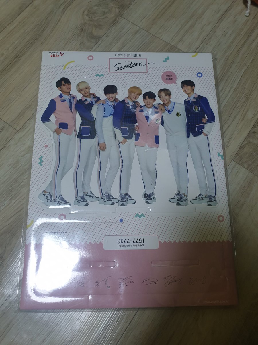 SVT_96LOVE's tweet photo. 급하게 처분 해요 이 구성은 5만박이나 4.5 만박에 양도 해요 뎀 주세요 개별 구매 가능 합니다!
#세븐틴굿즈 #세븐틴굿즈양도 #세븐틴앨범 #세븐틴인형 https://t.co/g93TuaYDij