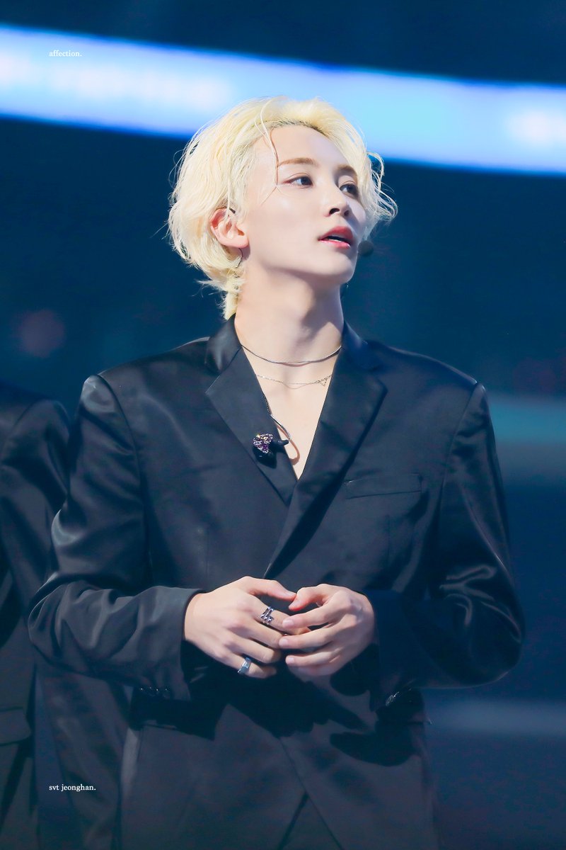 affection_YJH's tweet photo. 190818 KCON LA #세븐틴 #정한 #SEVENTEEN #JEONGHAN - 왜 이 남자한테 아직도 나라가 없지? https://t.co/lujDqOUwzN