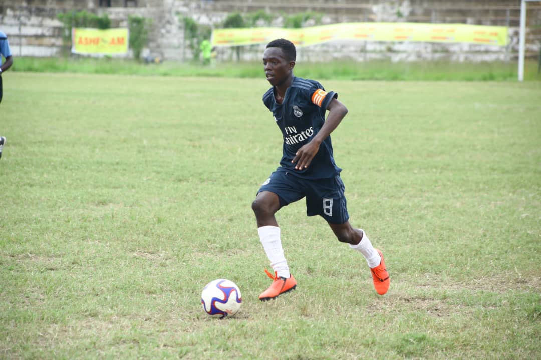 ASAMOAH_GYAN3's tweet photo. @KinaataGh TEAM MOVE FC of Efiekuma played 1:1 with Rejuvenated FC...Captain Marcia Cudjoe number 8 and Sampson Okwon number 10 of TeamMove were great talents ...asey 3b3 win anaa? @AnimSammy @staksottieGH @AshfoamGhana @runenergydrink @ParadisePac1 https://t.co/60vMoztqIT