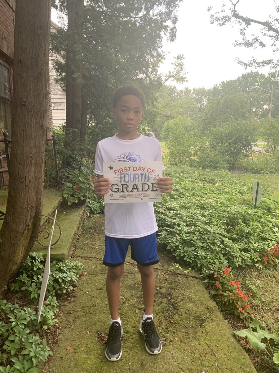 DainaZeigler's tweet image. #iamshaker #shakerfirstday  📚📖