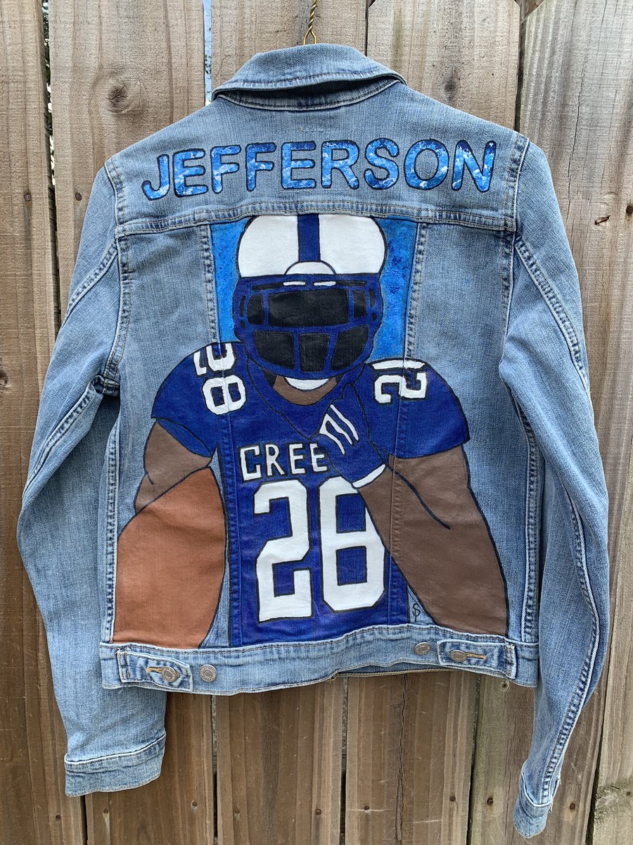 CustomzShero's tweet photo. 💙🏈 https://t.co/6OtbqGoEqb