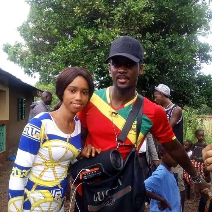 #BLACKM au Foutah profond dans la Préfecture de #Mali_Yembering précisément à #Doghol_Sigon en #Guinée 😍🇬🇳👌🏾 <a href="/Bmesrimes/">BLACK.M</a>