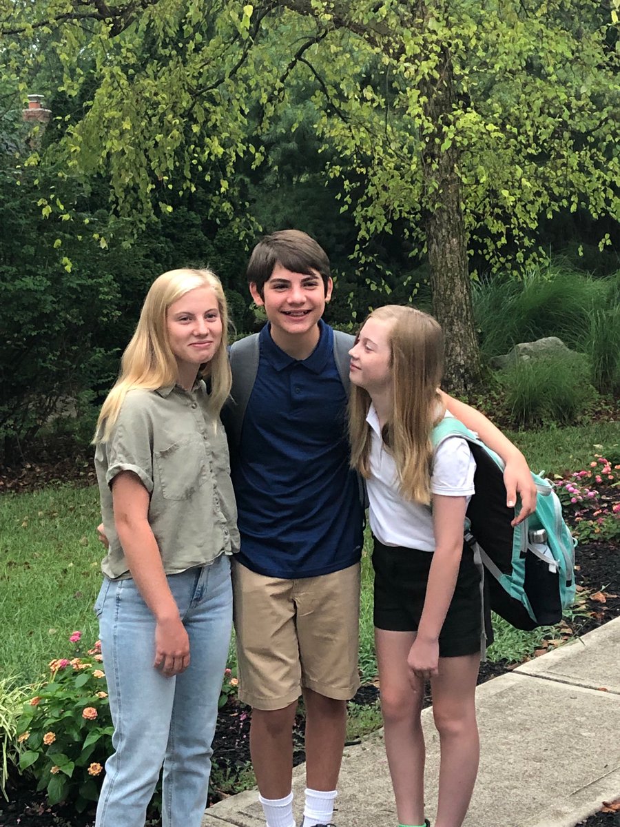 CoachDCoyle's tweet photo. First day at our new Country Day #ccdsfirstday #WeAreCountryDay https://t.co/IR4vZxUnX1