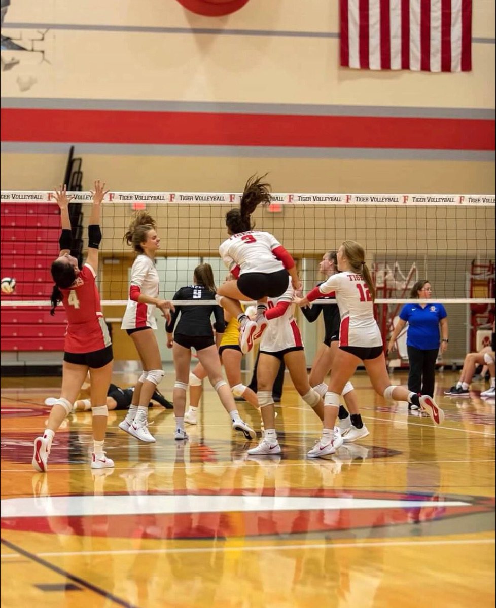 chezlux's tweet photo. Come watch these excited tigers tonight against McCutcheon! https://t.co/qy4hxvsqdZ