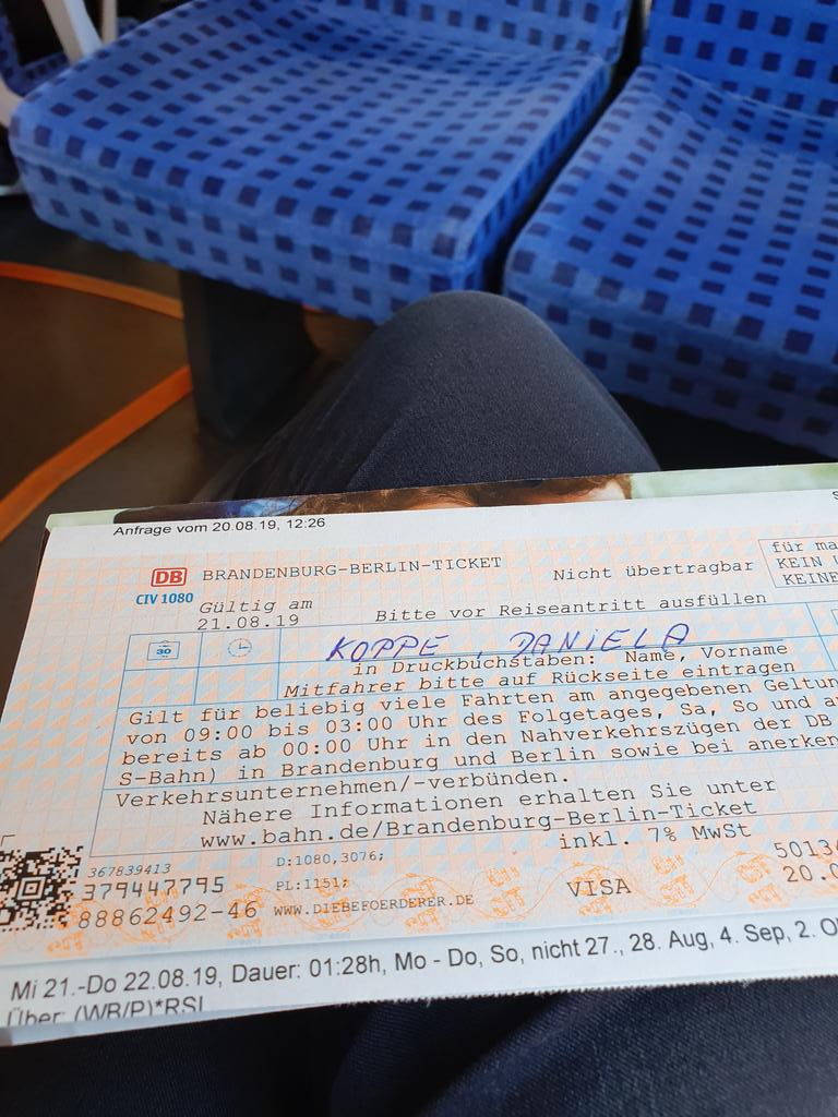 Ms_DanielaKoppe's tweet photo. On the road to #Berlin again. My first theatre-Workshop at Schaubühne for the new season. I love these little escapes from my everyday life.
#littleescapes https://t.co/EPg9A7aZ8p