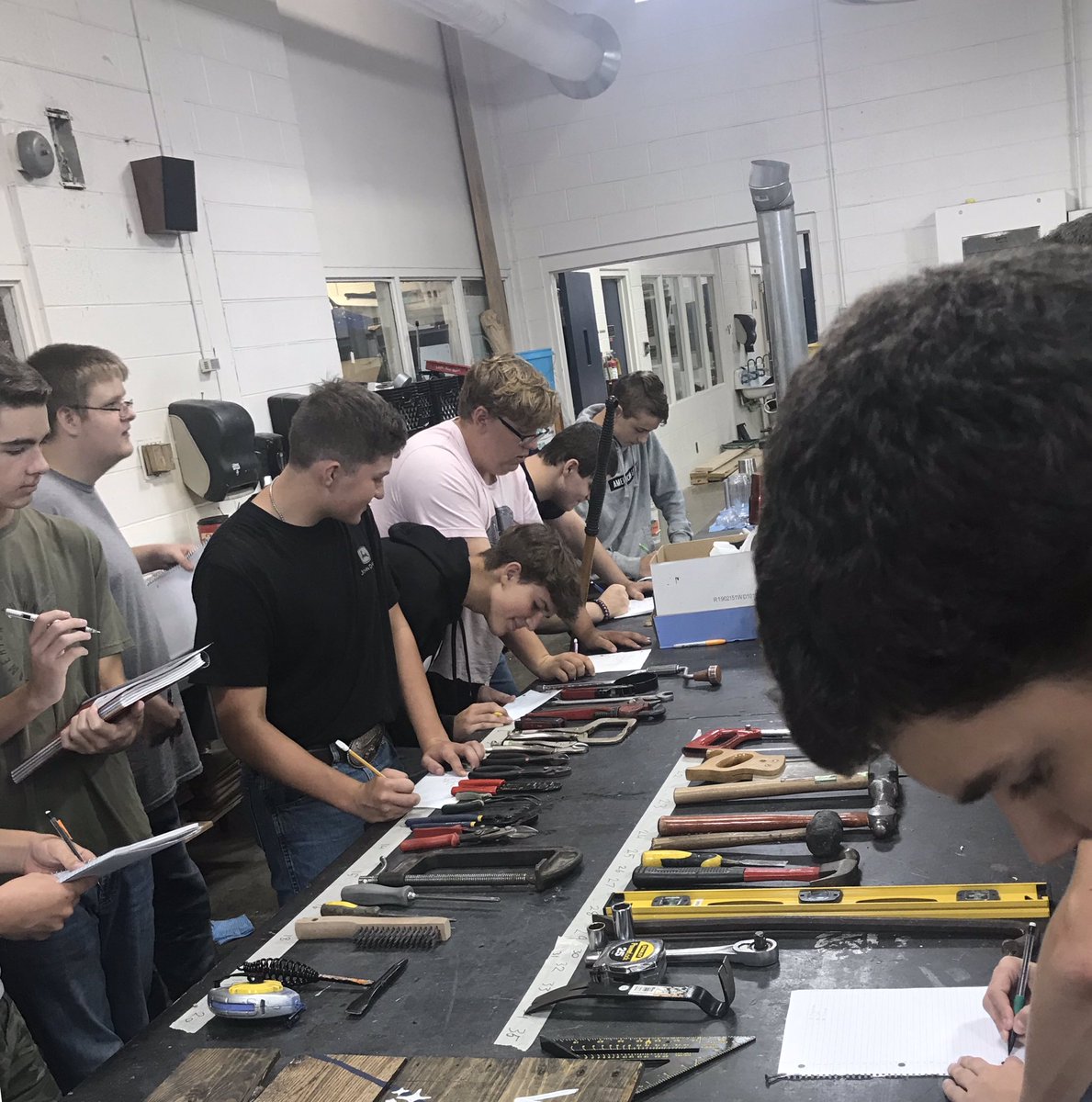 TammieGadberry's tweet photo. Tool ID today in #AgPower #lifofanagteacher #cte #sscraiders https://t.co/2XWzQ2c4zj