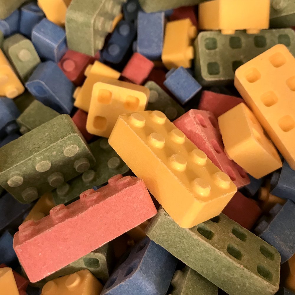 KatiesKandy's tweet photo. Do you play with your food? It's okay, we do too. Candy legos are too tempting! https://t.co/lUzdg9YEkq