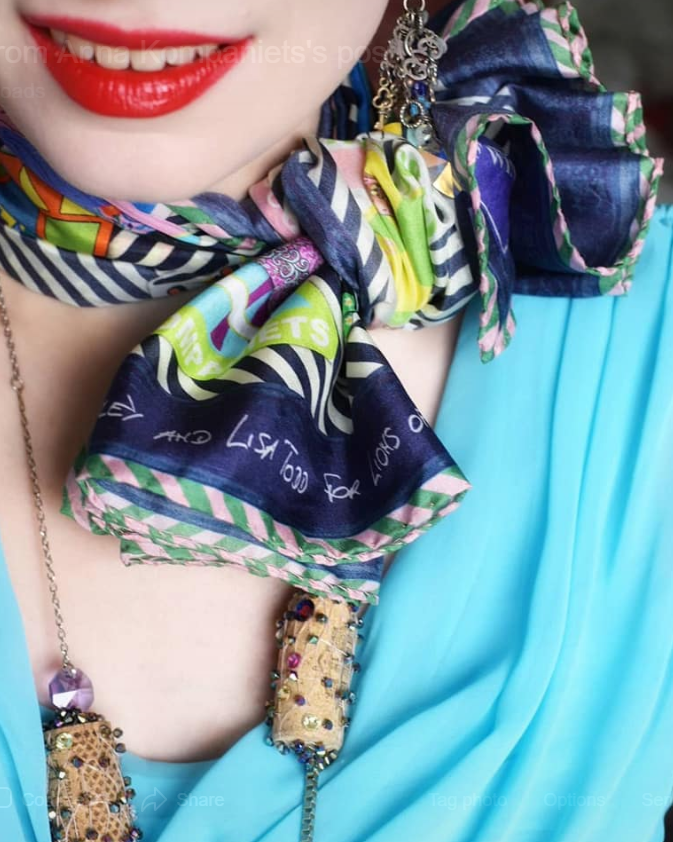 lionsofwindsor's tweet photo. Beautiful silk scarves featuring many of the pride designed by @LisaToddDesign and Craig Wheatley coming soon to https://t.co/p8iJFvRxAW
Modelled here by artist @anna_kompaniets https://t.co/qh1I1dJMOz