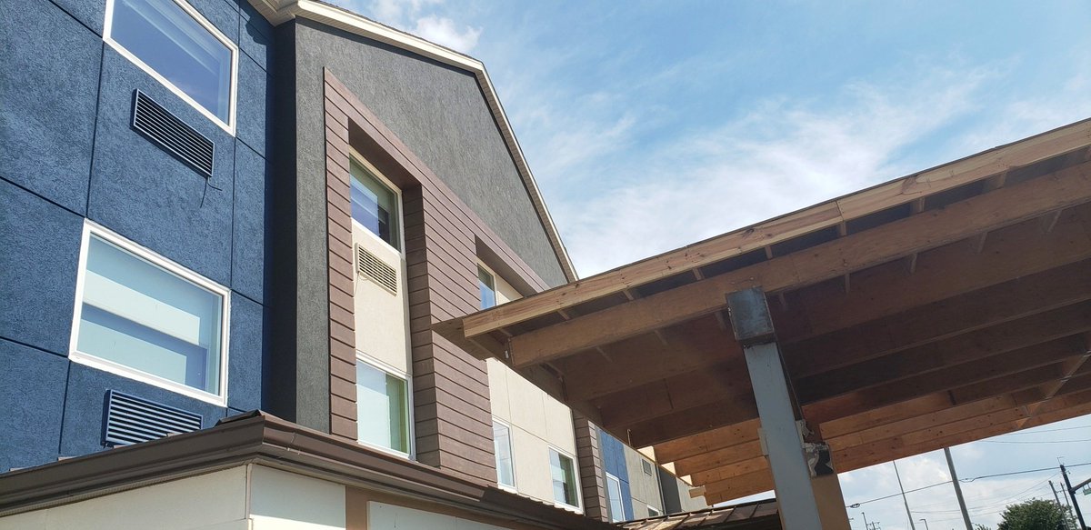 MasterWallInc's tweet photo. By utilizing CIFS Wood Grain, the owner gained energy efficiency and shortened the construction schedule. Other finishes utilized Master Wall® Durotone pigments for a durable, fade-resistant finishes on the exterior which will remain bold for years to come. 
#CIFS #wefinishstrong https://t.co/EFKunGElwQ
