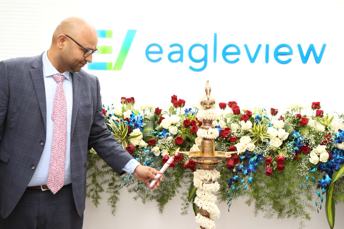EagleViewTech's tweet image. It was an honor to see our CEO @_rishidaga return to his roots in India to open EagleView’s new office in Bengaluru alongside @RFS_Vista EagleView continues to connect people and technologies worldwide – discover opportunities to join our team here: ow.ly/ZoI750vBSCP