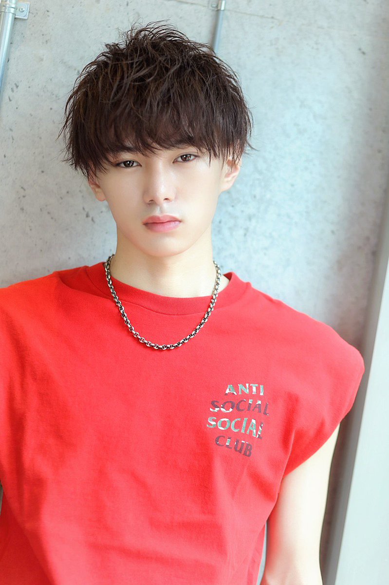 asinoura_11201's tweet photo. 今日がRT数で決まるやつだったそうです🙇‍♀️

これをRTしてね！！！

#男子高生ミスターコン2019 

 ベスト500になれました！

鬼鬼鬼拡散してくださいね(๑⃙⃘ˊ꒳​ˋ๑⃙⃘)

高校三年生

181cm

#鬼拡散してね

@kuutavlog 
@DKmrcon @modelpress 
#男子高生ミスターコン https://t.co/mipHGVQmDW