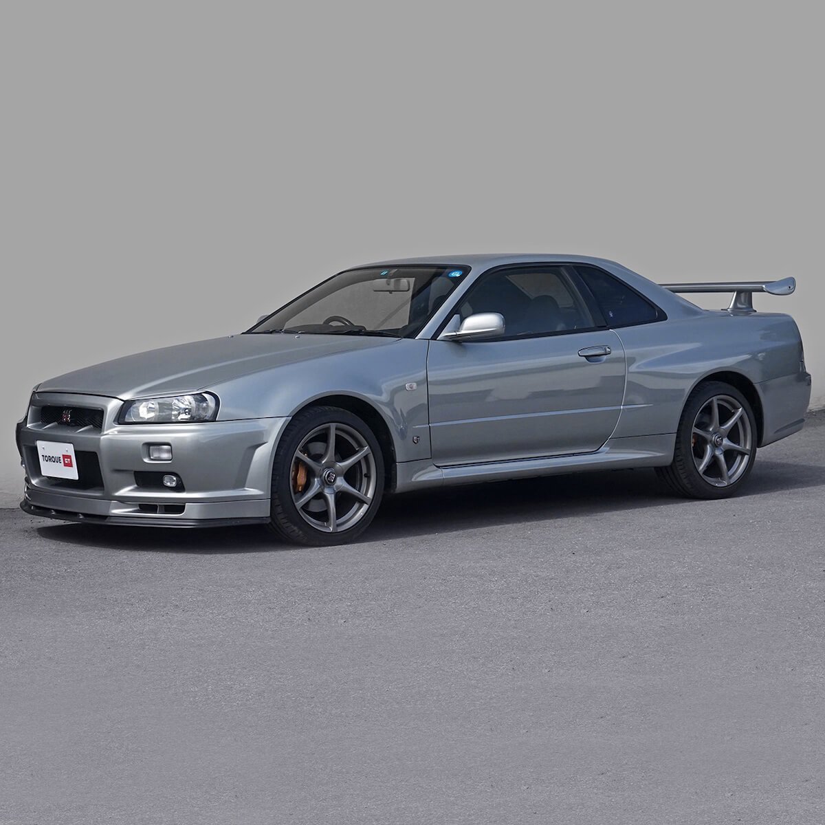 nissan skyline grey