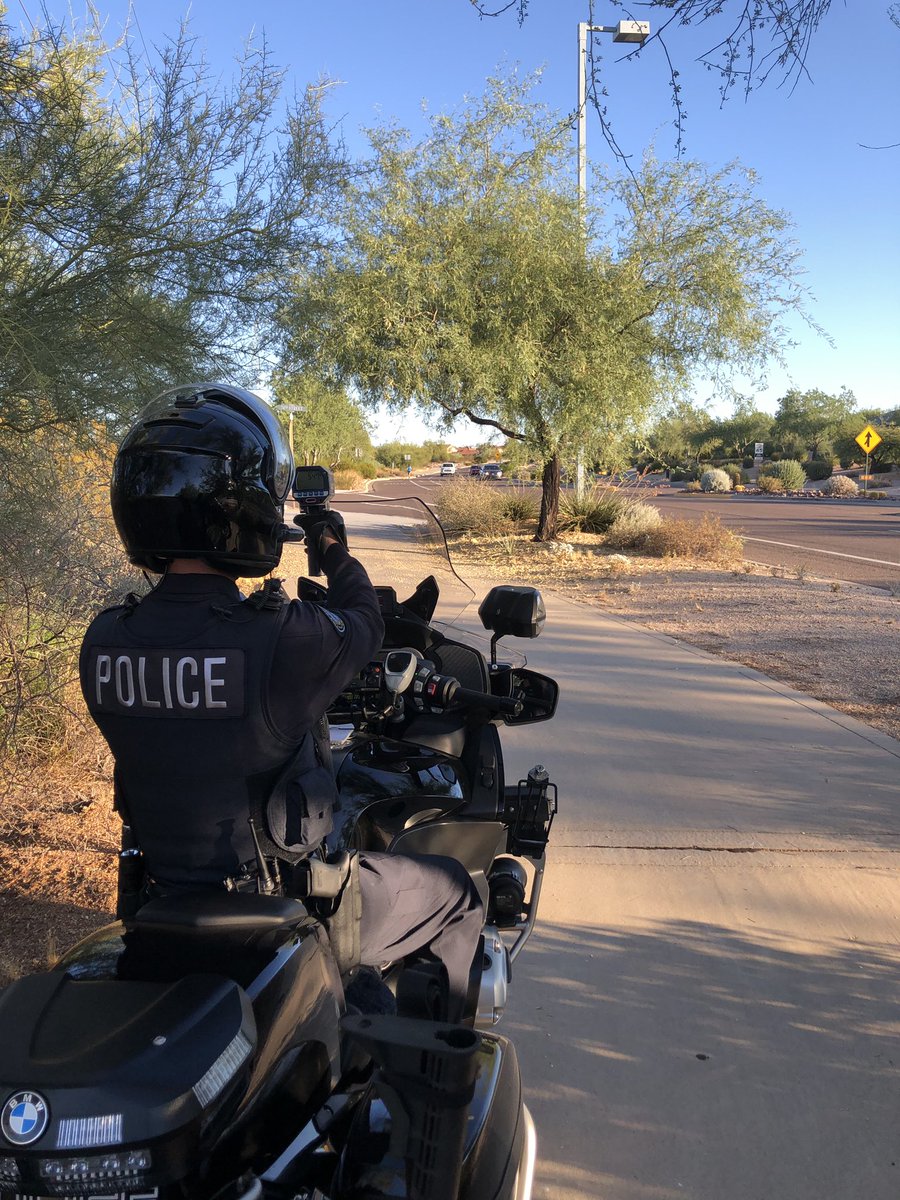 CommanderMinor's tweet photo. Speeed Awareness Detail this morning in North Scottsdale. These are areas are determined based on citizen complaints and observations by our officers. Slow down and keep our roads safe.  @ScottsdalePD @AZHighwaySafety @scottsdaleazgov https://t.co/UHC82aqXOV