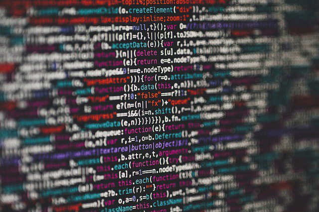 FUniversia's tweet photo. ¿Quieres estudiar o estás estudiando #bigdata o #ciberseguridad y tienes #discapacidad ? 👨‍💻📲 ¡Solicita ya una de nuestras becas de hasta 5.000€!  https://t.co/l8e9jywsrS https://t.co/hFPoocces4