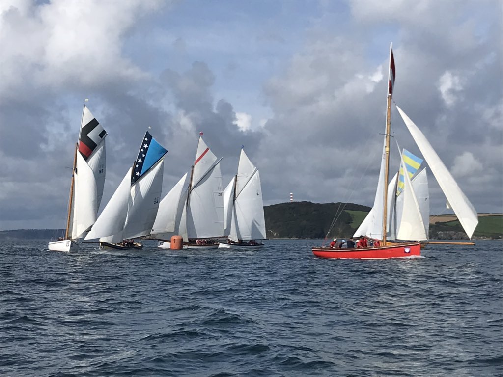 GuardianRIB's tweet photo. Worth the wait! Working boats rounding our mark. @MorvarghSailing #RIB1 @RFYC_Fowey @foweyregatta #POFROC #FGYC @Gigass1 @FoweyHarbour @FoweyDocks @Lanteglosbandb https://t.co/ezDPfdVmmd