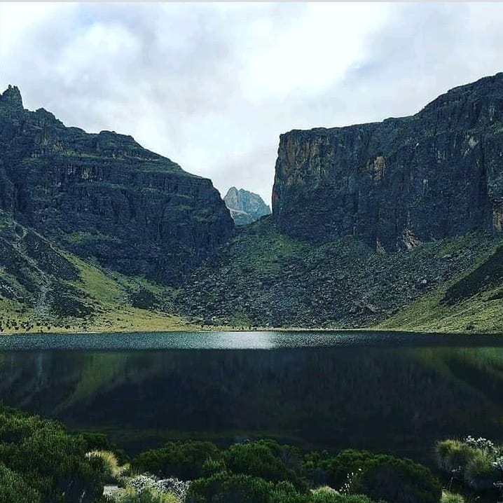 bucketadventurs's tweet photo. One of the most beautiful lakes you will ever lay your eyes on. Lake Kamau on Mount Kenya. No girl has ever said no to a proposal here!
And water from this magnificent lake feeds number 117 highest water fall in the world called Vivien falls.
 #magicalkenya #bucketadventures https://t.co/4252bNUzHH