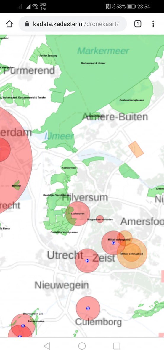 jvbussum's tweet photo. @mooigooi vraagje: mag er bij Theehuis Bluk op de hei nu wel of niet worden gevlogen met een Drone? Volgens de officiële kaarten mag het wel namelijk. https://t.co/FfVd7BQNNv