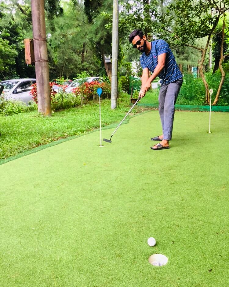 Ajoy_Das_Aj's tweet photo. If you watch a game, it's fun. If you play it, it's recreation. If you work at it, it's golf..🔥😍💚 #golf⛳️ #golfaddicted #golflovers #golfisfun https://t.co/cgX5SfvLpE