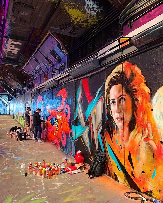JC_Architects's tweet photo. Graffiti artists in action #graffiti #graffitiart #leakestreet https://t.co/xiu3z12BHN https://t.co/p38Bh8kTv9