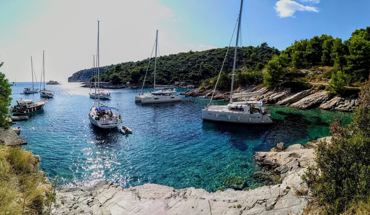 AcademyCroatia's tweet photo. We sail in the blue Adriatic Sea full of islands and islets in search of new adventures. 😀
Contact us and you will meet with us in this wonderful place.
https://t.co/r37IXfpV4t ⛵️
#sailing #croatia #sea #skipper https://t.co/95YlKwlNbC