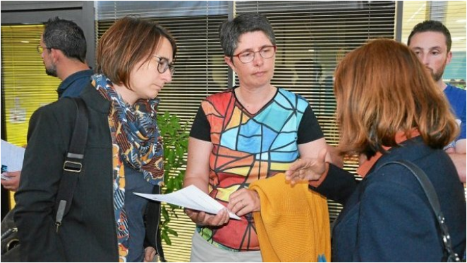Open_ESN's tweet photo. [#BestOfOpen] « 65 candidats se sont inscrits et la soirée a été pleine de rencontres » Opération séduction pour les acteurs du numérique : Johanna et Marine représentaient @Open_ESN lors du Job Dating organisé par @Anticipa à Lannion. Pour plus d’info : https://t.co/D60EMVPmQL https://t.co/iSKhJF8FuO