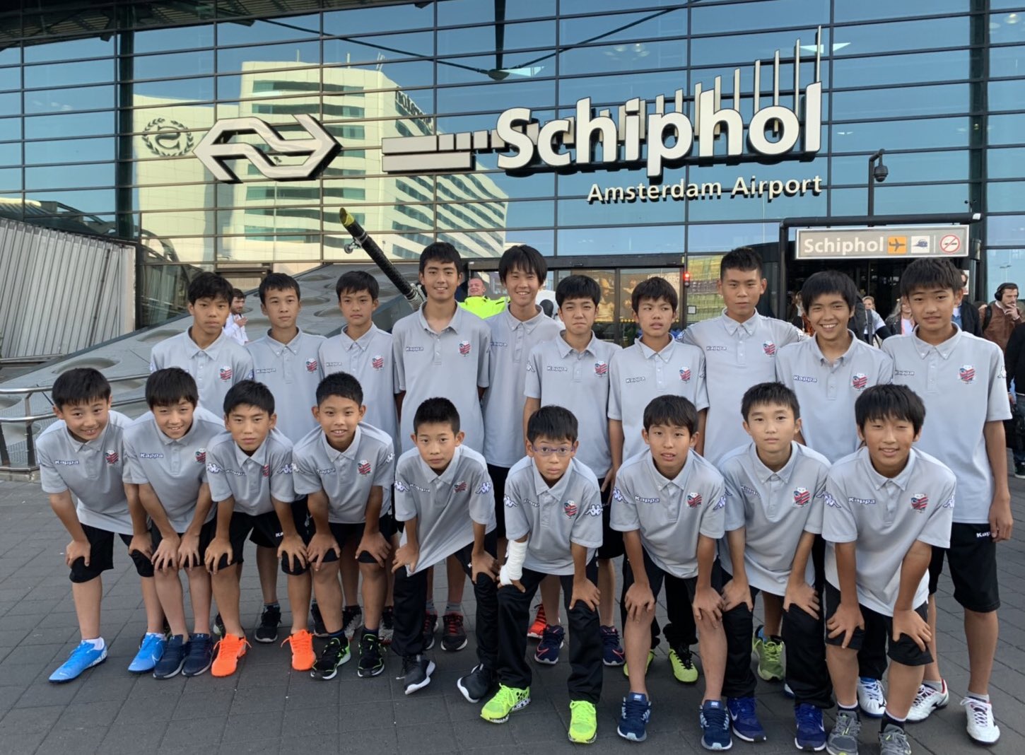 北海道コンサドーレ札幌公式 U 13オランダ通信19 北海道コンサドーレ札幌アカデミーに所属する中学1年生のオランダ遠征が始まりました 今回は札幌u 15を中心に 旭川u 15 釧路u 15 そして室蘭u 15からも選手が参加 4拠点から選ばれた19名 北海道コンサドーレ札幌公式 U 13オランダ通信19 北海道コンサドーレ札幌アカデミーに所属する中学1年生のオランダ遠征が始まりました 今回は札幌u 15を中心に 旭川u 15 釧路u 15 そして室蘭u 15からも選手が参加 4拠点から選ばれた19名