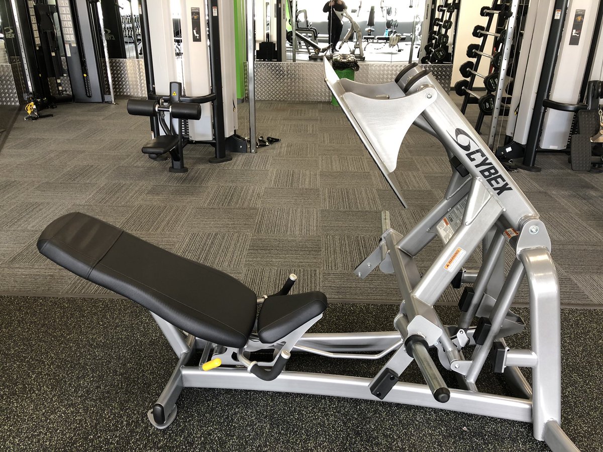 EFSolihull's tweet photo. 💥💥Angled leg press has arrived🔥🔥
Who’s going to be the first to try out our new piece of kit👍🏻
Don’t forget to tag us in your workout 🏋️‍♀️ posts
#gym #legpress #legday #legworkout #gym #solihull #solihullbid #mellsquare#solihullgyms #warwickroad https://t.co/kQsYRAlFJF
