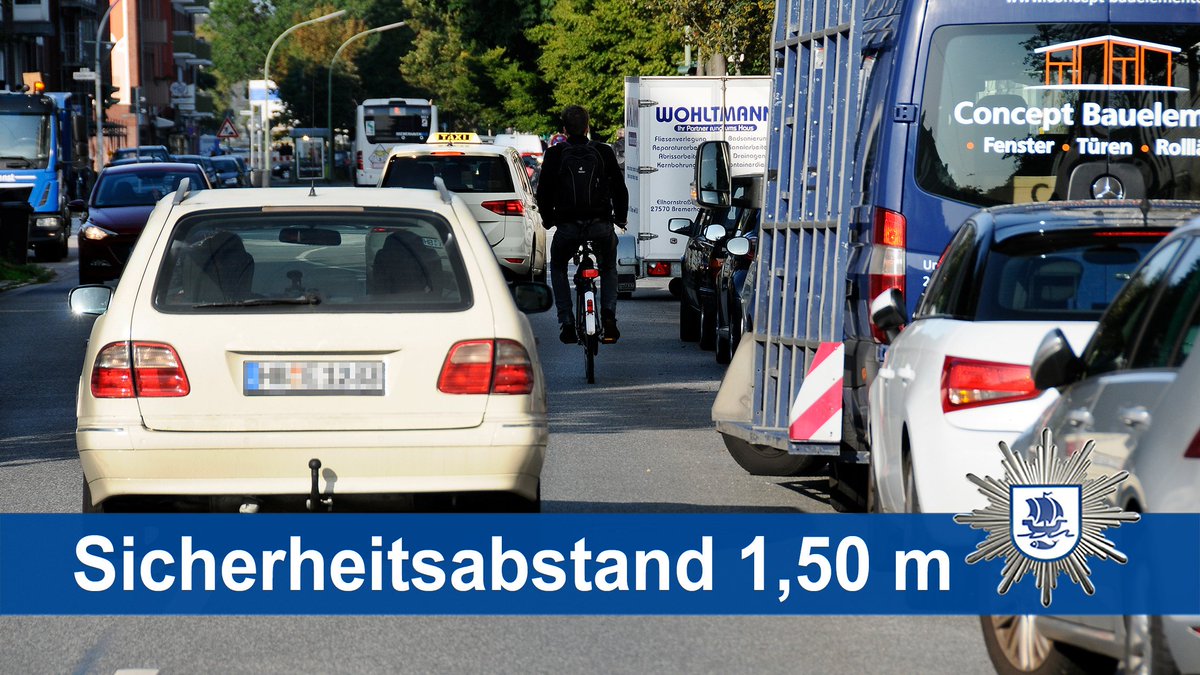 PolizeiBhv's tweet photo. Polizei unterstützt Abstandskampagne

Viele Verkehrsteilnehmer wissen nicht, dass Radfahrer einen 80 cm breiten Mindestabstand zu parkenden PKW am Fahrbahnrand einhalten sollten und dass von überholenden Kfz. ein seitlicher Sicherheitsabstand von 1,5 m :

https://t.co/2r0xiVilW1 https://t.co/3U7F0ju0jS