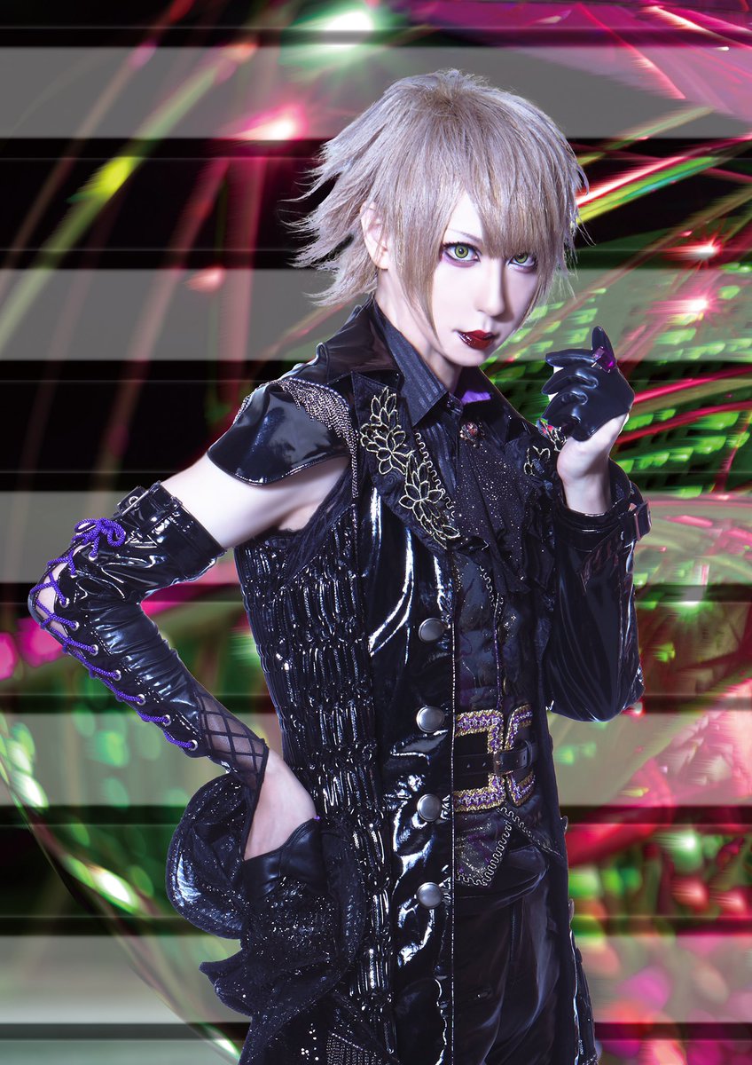 新アー写公開です！

是非拡散してね！！

#エルザワ 
#V系 
#拡散希望
#いいね 
#ゲーマー
