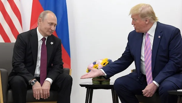 Дональд Трамп вновь захотел прибавить к «Семерке» Россию

Президент США выступил за возвращение Москвы в клуб ведущих держав мира