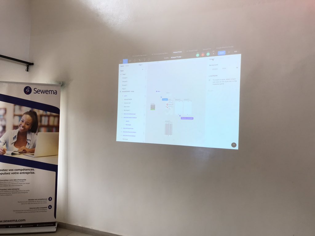 sewemaonline's tweet photo. Place à la pratique, deux équipes se sont créées : une qui travaille sur le #tableau de #bord de #connexion à l’application “#AtassiFinder”et l’autre qui continue la conception du #prototype.
@sewemaonline #MasterClass2 #Ui #Ux #DesignTinking #Figma #day3 https://t.co/41W74kmvgS