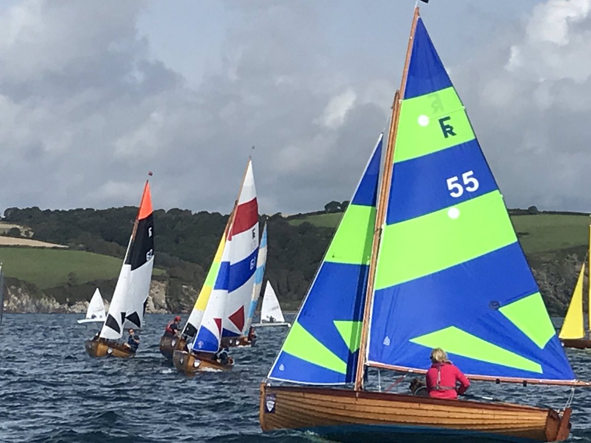 GuardianRIB's tweet photo. Fowey Rivers rounding our mark. 35 of them! @boatbuilder9 @MorvarghSailing #RIB1 @RFYC_Fowey @foweyregatta #POFROC #FGYC @Gigass1 @FoweyHarbour @FoweyDocks @Lanteglosbandb https://t.co/qpmkk0uNZl