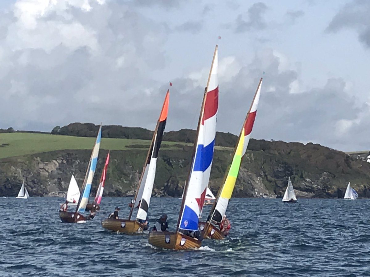 GuardianRIB's tweet photo. Fowey Rivers rounding our mark. 35 of them! @boatbuilder9 @MorvarghSailing #RIB1 @RFYC_Fowey @foweyregatta #POFROC #FGYC @Gigass1 @FoweyHarbour @FoweyDocks @Lanteglosbandb https://t.co/qpmkk0uNZl