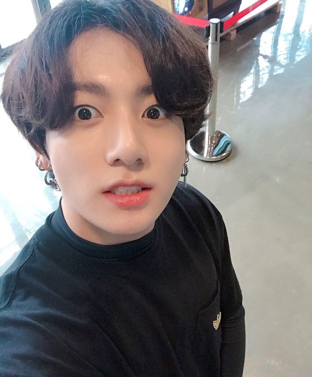 kookpiics's tweet photo. 🥺💜🐰
#JUNGKOOK #전정국 #정국 @BTS_twt https://t.co/i1zRRNn3KG