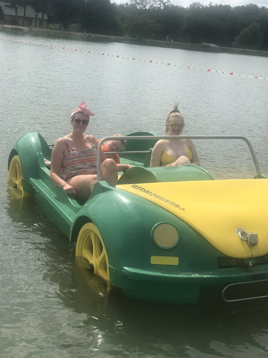 PinchiePooh's tweet photo. Had a great 8 days @lesalicourt definitely be going back. Moved on to @CampingLaYole in Saint-Jean-de-Monts now for 10 days. #vivalefrance 🇫🇷 #Pinchie https://t.co/6U8zQFOIWL