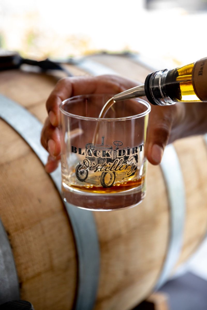 BDDistillery's tweet photo. Drinking in every last moment of summer. Cheers. https://t.co/qxJSToVsNA
