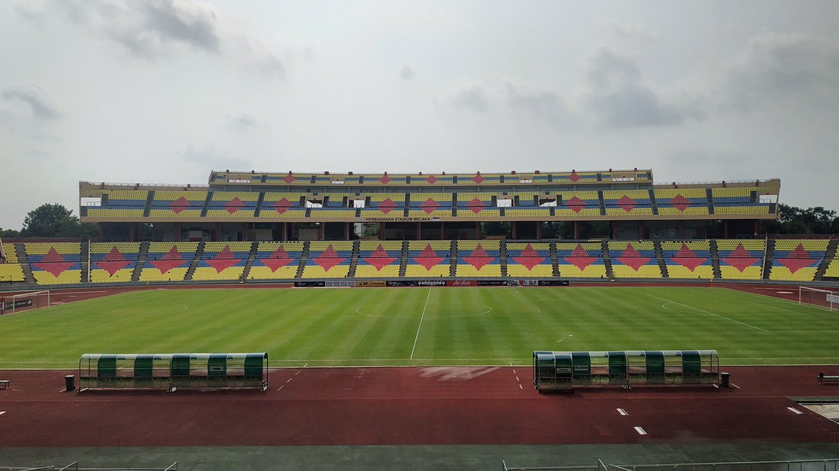 Selangor Fc בטוויטר Stadium Hang Jebat Skuad Selangor Bertandang Ke Stadium Hang Jebat Buat Kali Kedua Siapa Turun Melaka Untuk Perlawanan Malam Ini Redgiants Kitaadalahsatu Selangorpower T Co U3jt3eh8l9