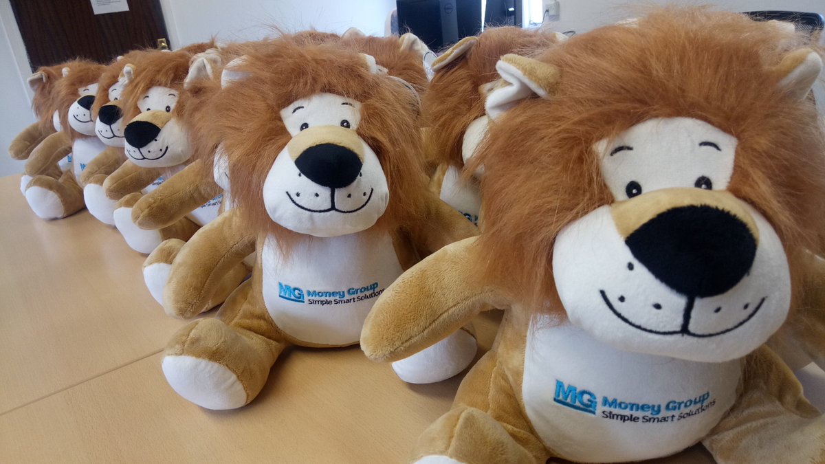lion_judo's tweet photo. We want to #sharecuddles all around. RT this post and get a chance to win one of me! Winner will be announced at 6pm today. Come one, get those thumbs a twiddling! 

#winme
#Judothelion
#Judo https://t.co/O2wCwLD3n4