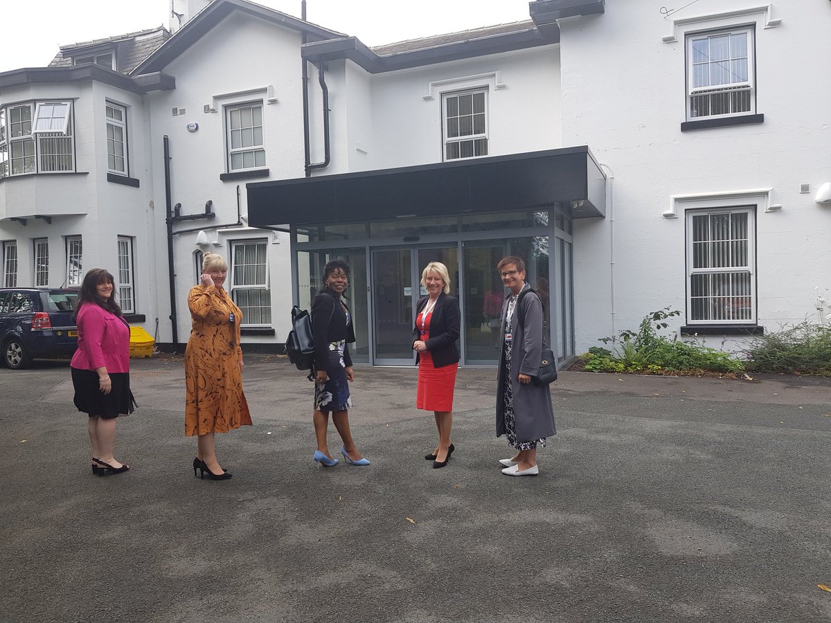 Yanarichens's tweet photo. #GMmaternitytogether the ingleside birth centre journey begins #betterbiths @dunkleybent @Midwife_Claire @JackieBene https://t.co/zTCb62CqmF