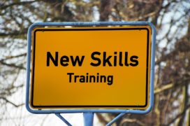 SatisAction's tweet photo. Wil je weten hoe je als medewerker 'up to date' blijft? En hoe je dit vanuit HR kunt faciliteren? Lees dan dit artikel: https://t.co/VZBisZb7px @MartijnvdKooij  @PWRedactie @CeesJanPen @Nijhuis1977 https://t.co/eV8HRu65V0