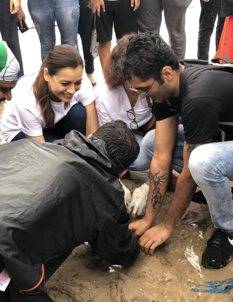 IndiaForItsOceans believe that education and awareness is the key for protection of our oceans against single used plastic . We trust that involving our community and entrusting them with the responsibility of our oceans makes them more involved in this movement #india4oceans