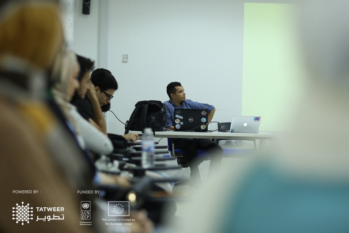 TatweerResearch's tweet photo. يستمر #TecCamp
في #بنغازي في امداد عقول الشباب والشابات المهتمين ببرمج المواقع وتطبيقات الهواتف الذكية بالمعرفة اللازمة عن طريق المدربين @UsbSalem و @AmineKechroud1 لينطلقوا في سوق العمل الليبي.
بدعم:
@EUDELtoLibya
@UNDPLibya https://t.co/suPDciFdHi