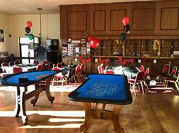Fancy_That_Shop's tweet photo. Hey #WorcestershireHour ! Did you see our #casino post yesterday ?

Our delighted customer sent us this review and photo on our #Facebook page 💜

✍🏻 Fantastic service from start to finish ! The balloons finished off the look of the room perfectly!!

#FabCustomerService #SmallBiz https://t.co/BcdiBuXLOt