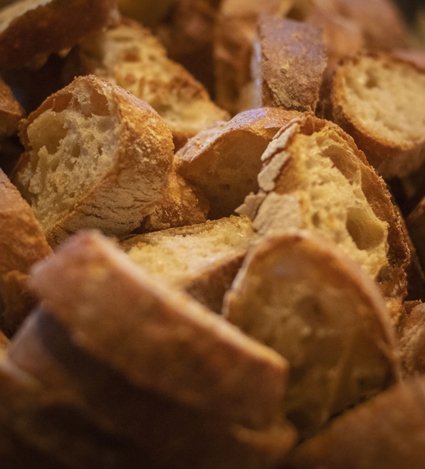 A great Italian meal always includes incredible bread. Our freshly baked bread is crafted twice a day by expert hands in the 95 kitchen to bring you the most authentic Italian experience.
